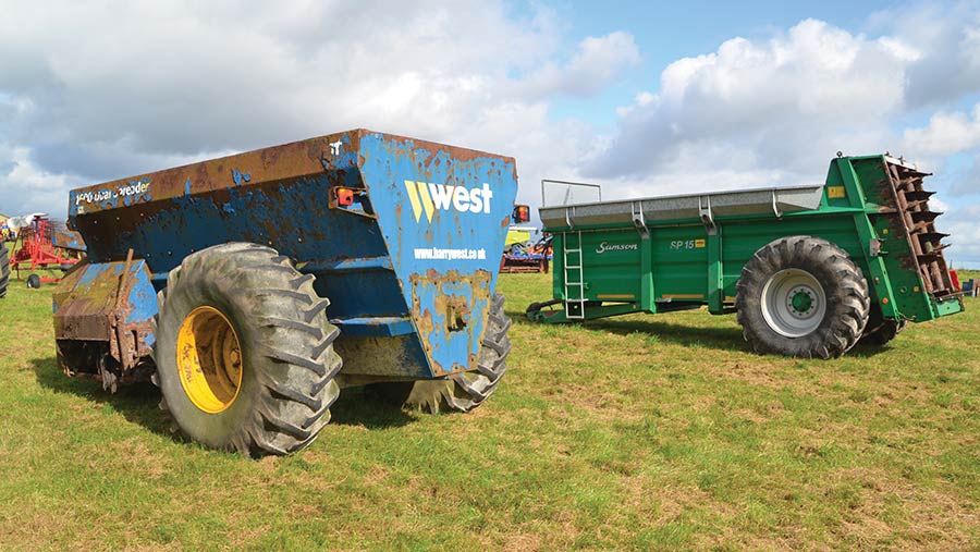 West 1600 Dual spreader