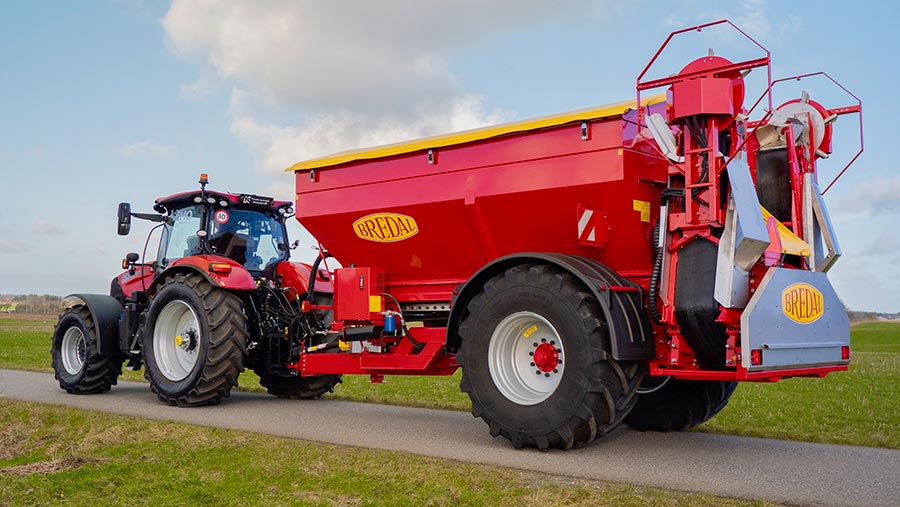 Bredal’s K110 XE/SC lime and fertiliser spreader © Bredal