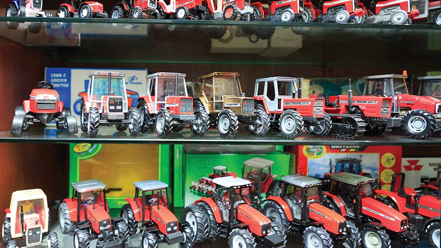 This Week in Farming Dairy Update new T7 and vast toy sale Farmers Weekly