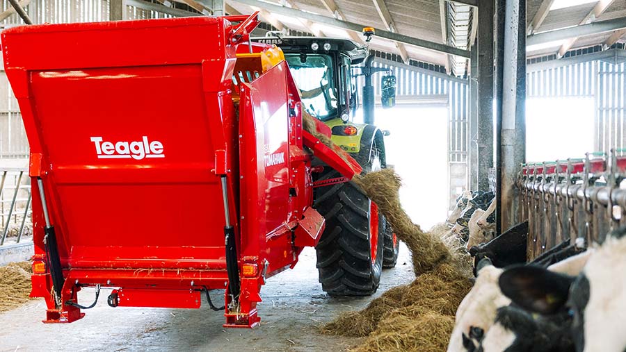 Teagle Tomahawk 8200 mounted bale processors