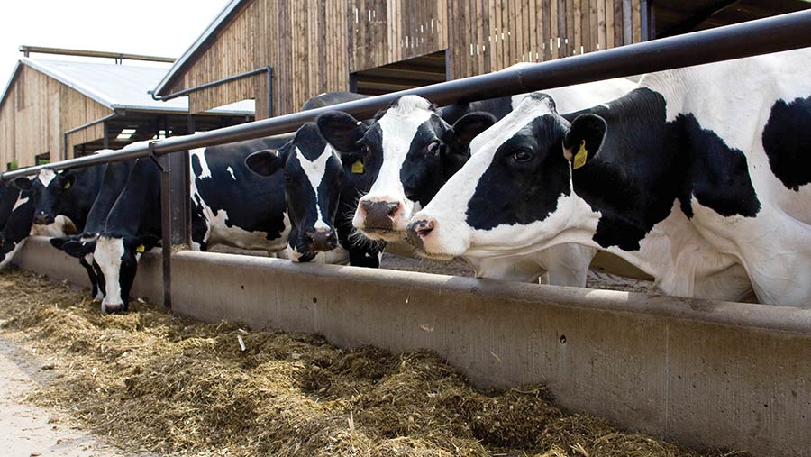 Milk price holds announced amid supply increases - Farmers Weekly