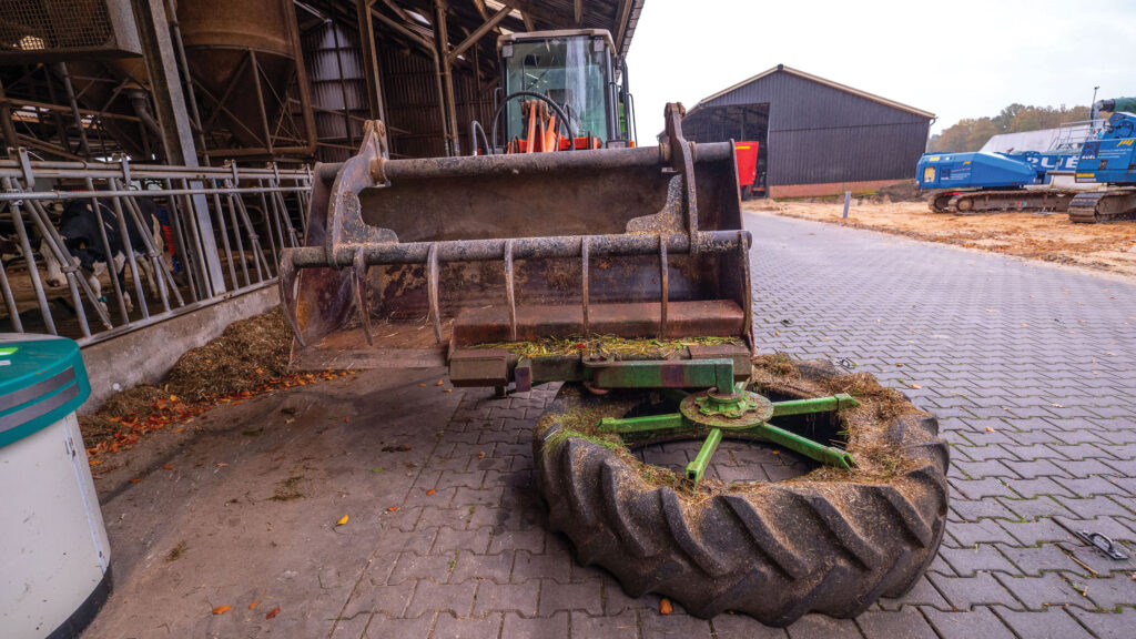 Groeneveld home-made silage pusher