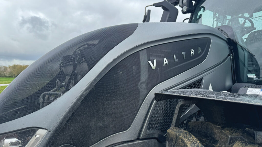 Valtra's 420hp S416 revamped tractor cab