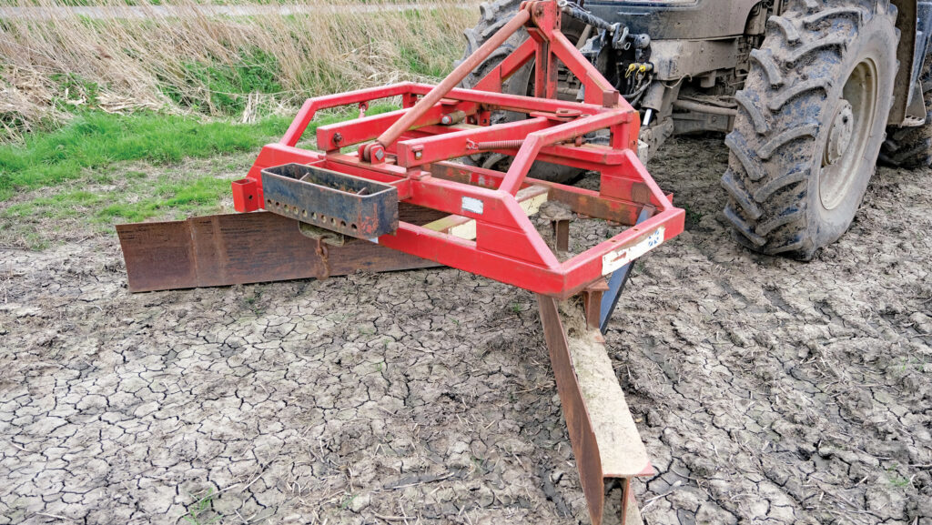 trailer blade