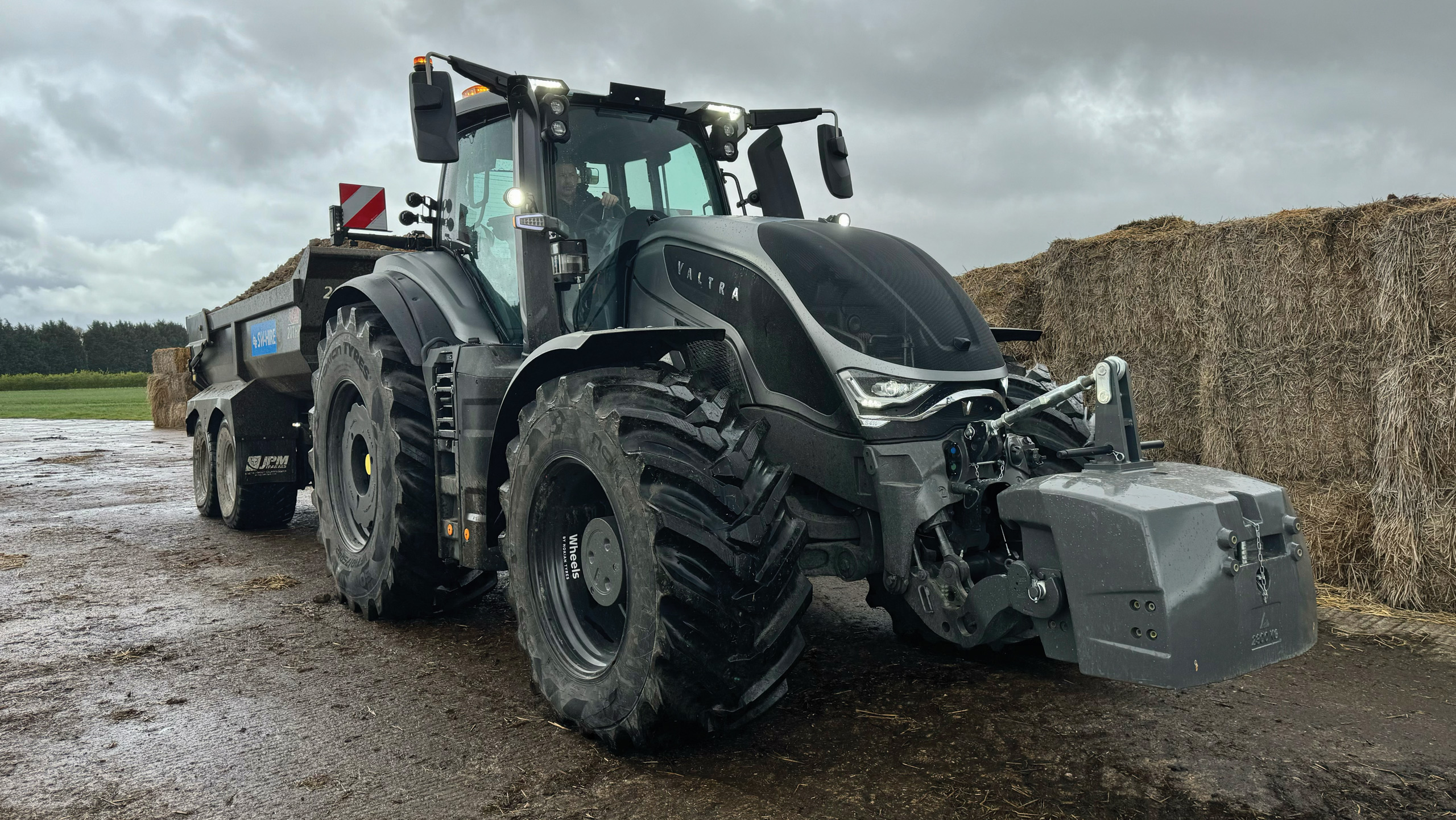 First impressions: Valtra's revamped 420hp S416 gets new cab - Vimarsana News