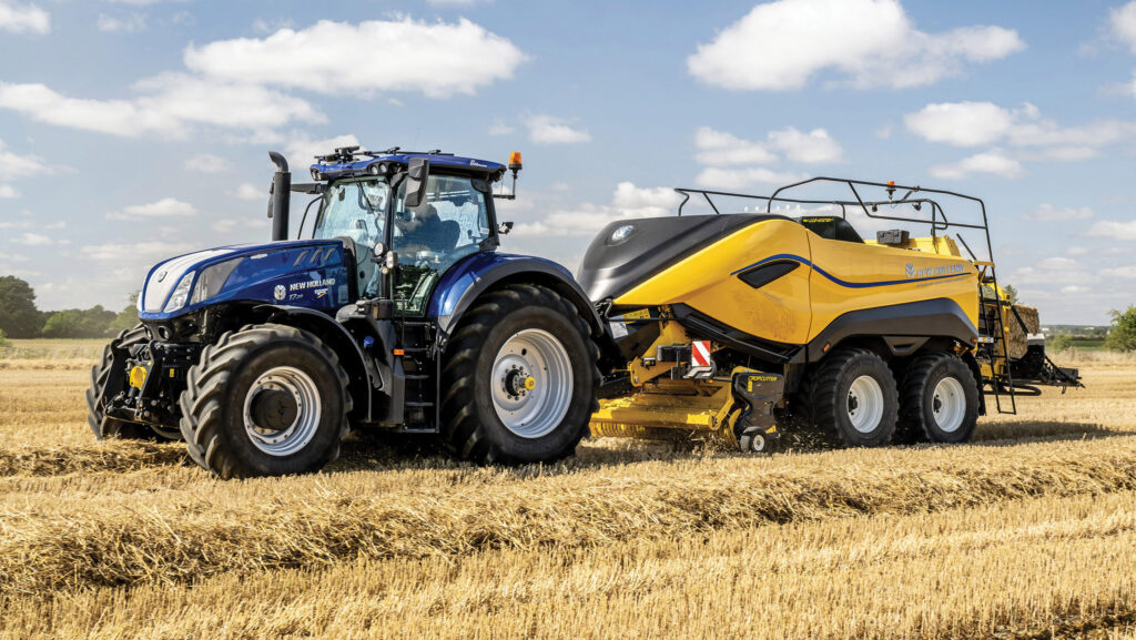 Consistent bale shape and weight result from the system, says CNH © New Holland