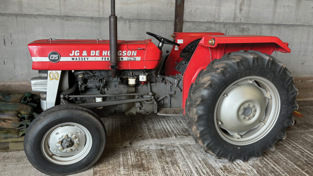 Massey Ferguson 135