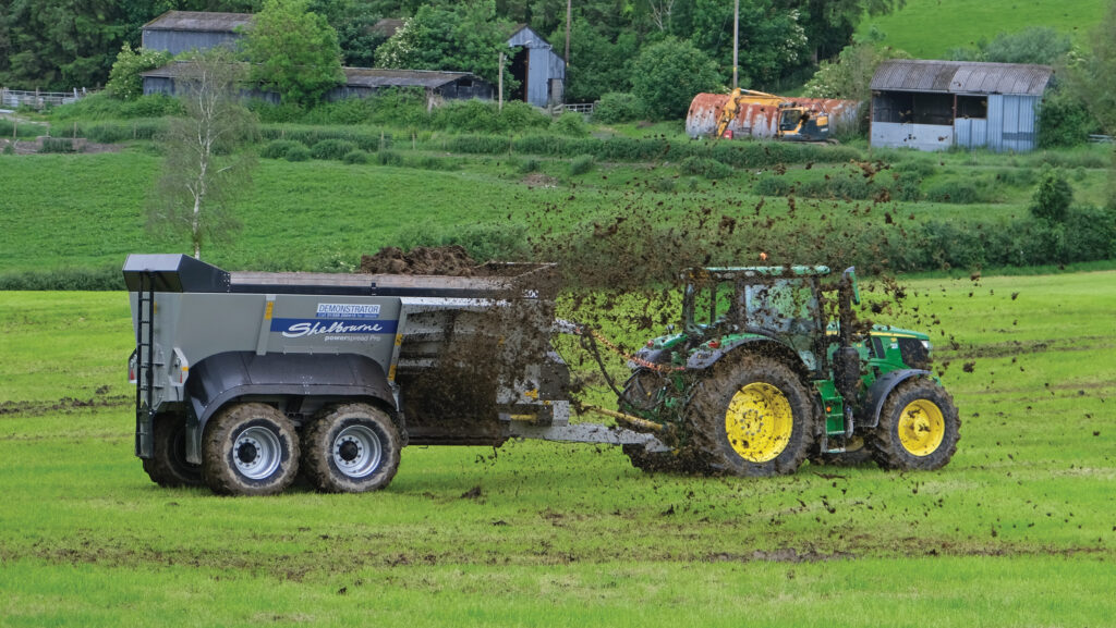 Shelbourne Reynolds 3200 Powerpread Pro spreader