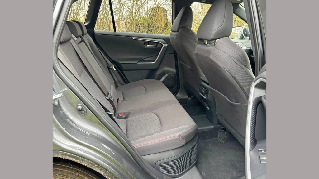 Toyota Rav 4 rear seats