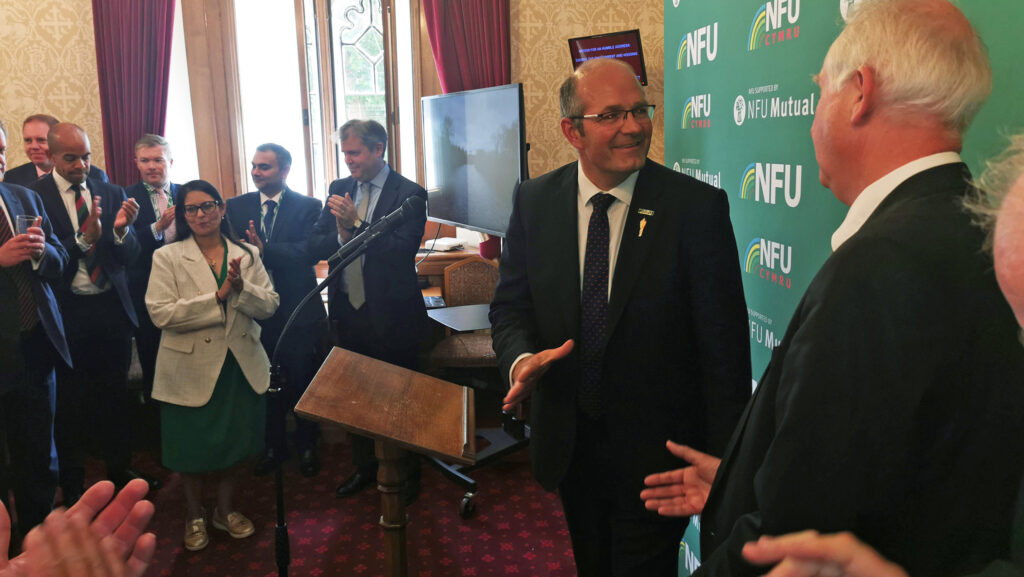 NFU president Tom Bradshaw congratulates Defra farming minister Daniel Zeichner at an NFU reception at the House of Lords