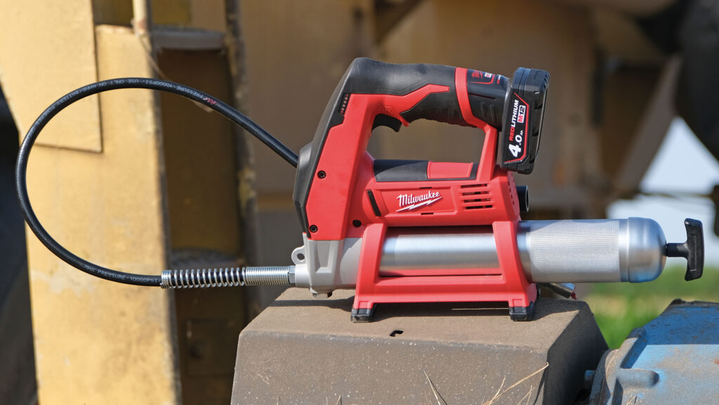 Milwaukee M12 GG grease gun