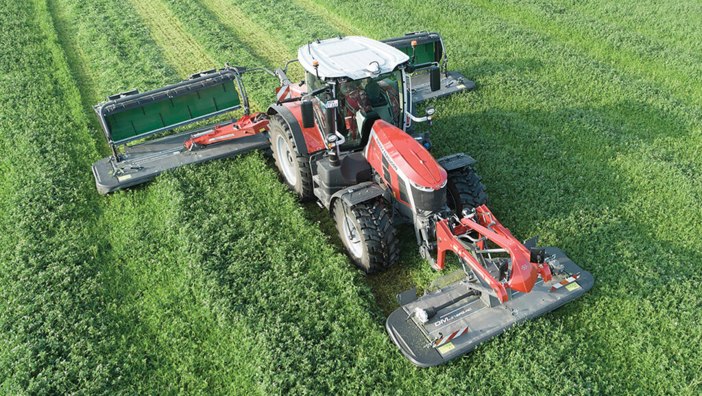  The MF grass kit range now features two heavier-duty butterfly mowers © Massey Ferguson