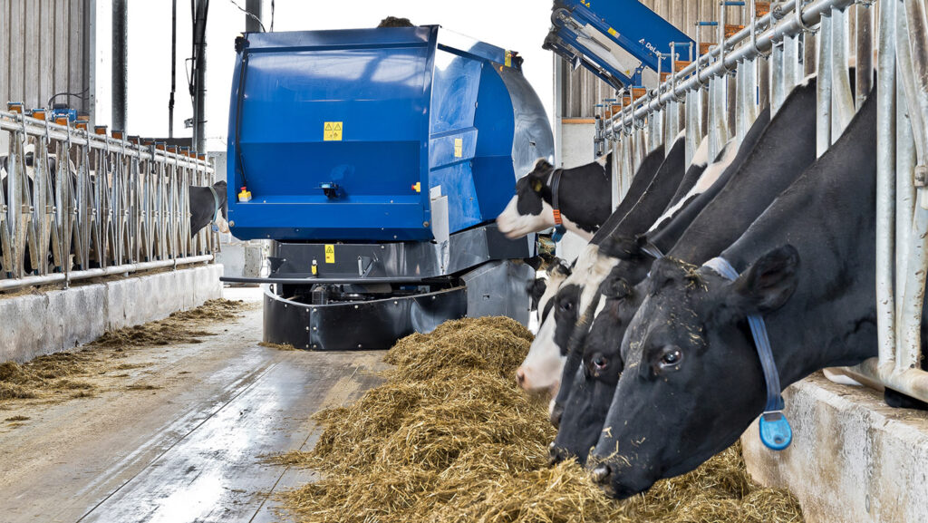 DeLaval OptiWagon self-guided forage dispenser © DeLavel