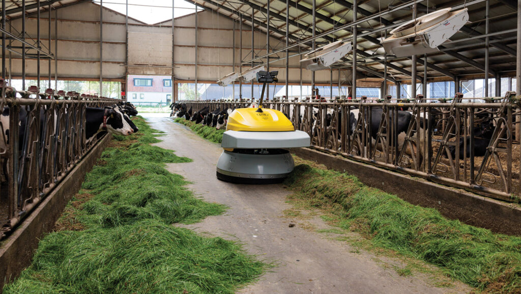 Lely Juno Max feed pusher © Lely