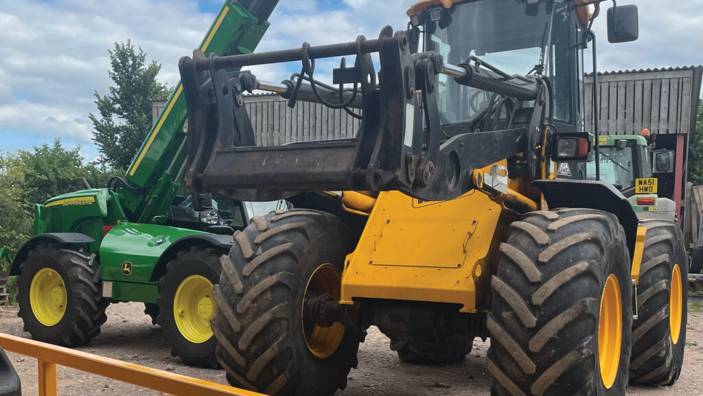 JCB loading shovel to be refurbished