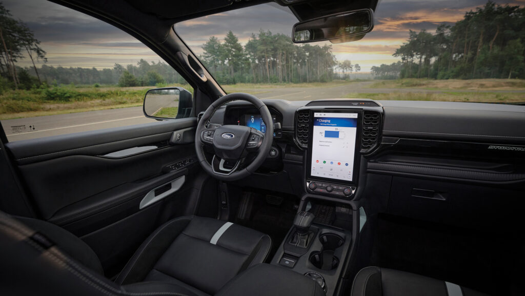 Ford 2024 Ranger Phev 12 interior