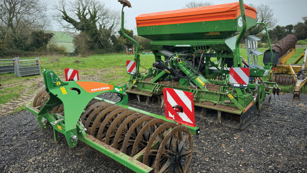 Amazone sells its first Tigges press to Sussex farm