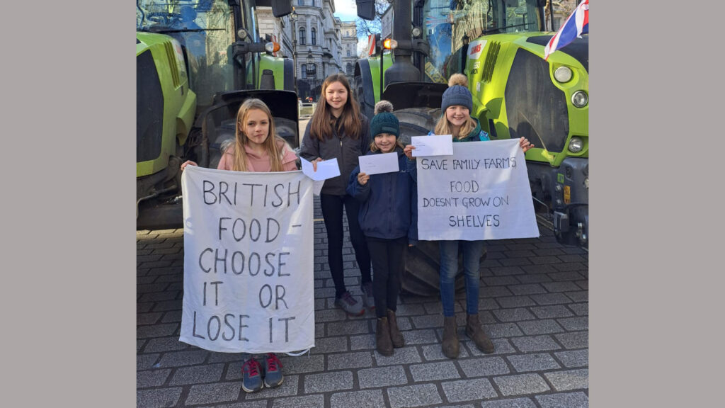 Kids get ready to deliver letters to 10 Downing Street