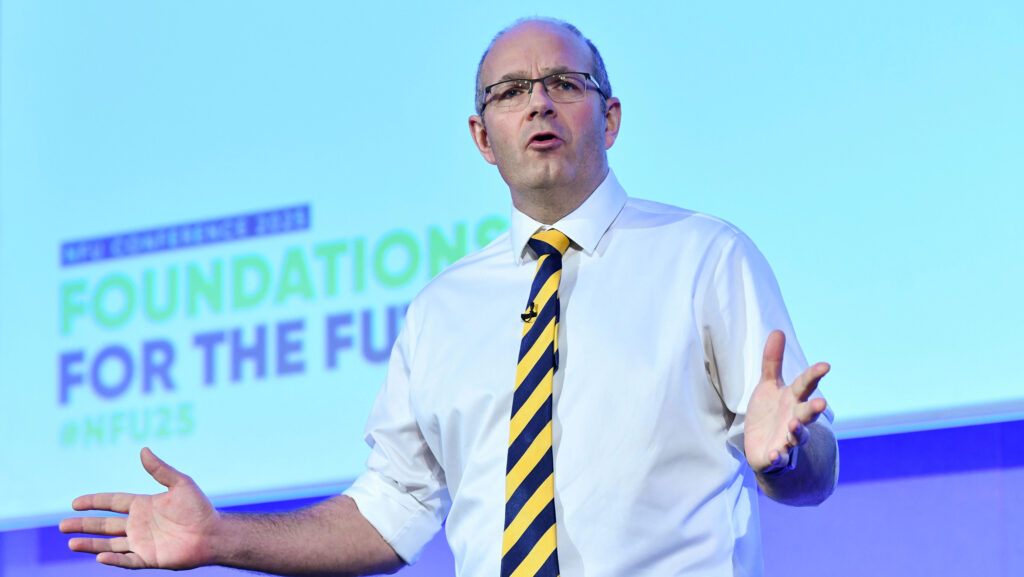 Tom Bradshaw addresses the conference © NFU