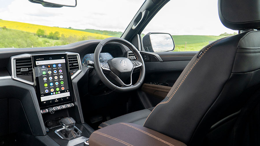 Volkswagen Amarok interior