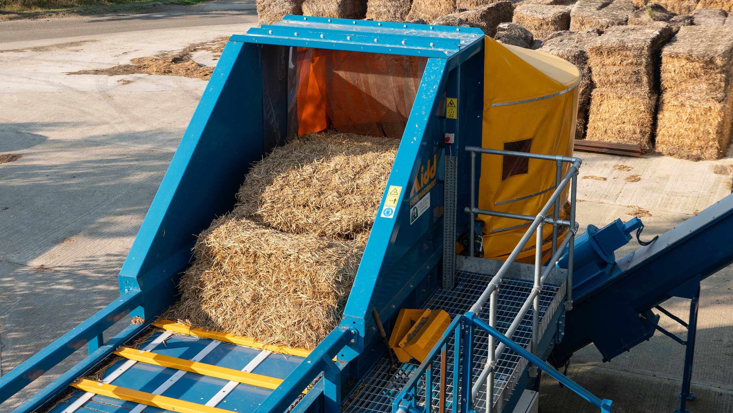 Kidd Kombi straw processor