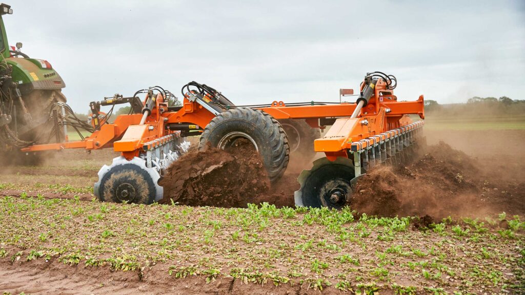 Aggressive 710mm discs feature on the Torox cultivators © Aztec