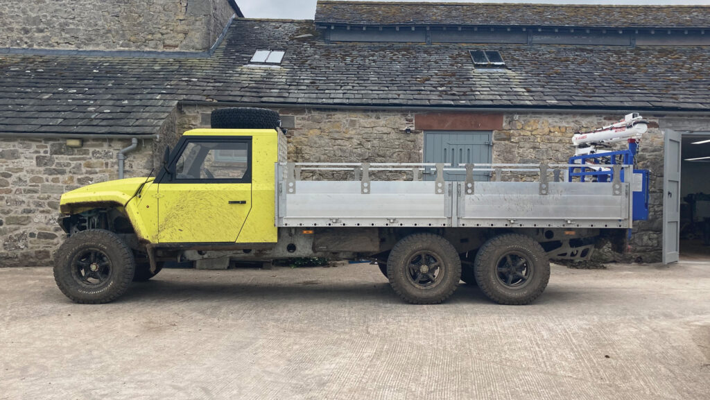 Foers Ibex 360 6x6 chassis plus aluminium dropside pickup body
