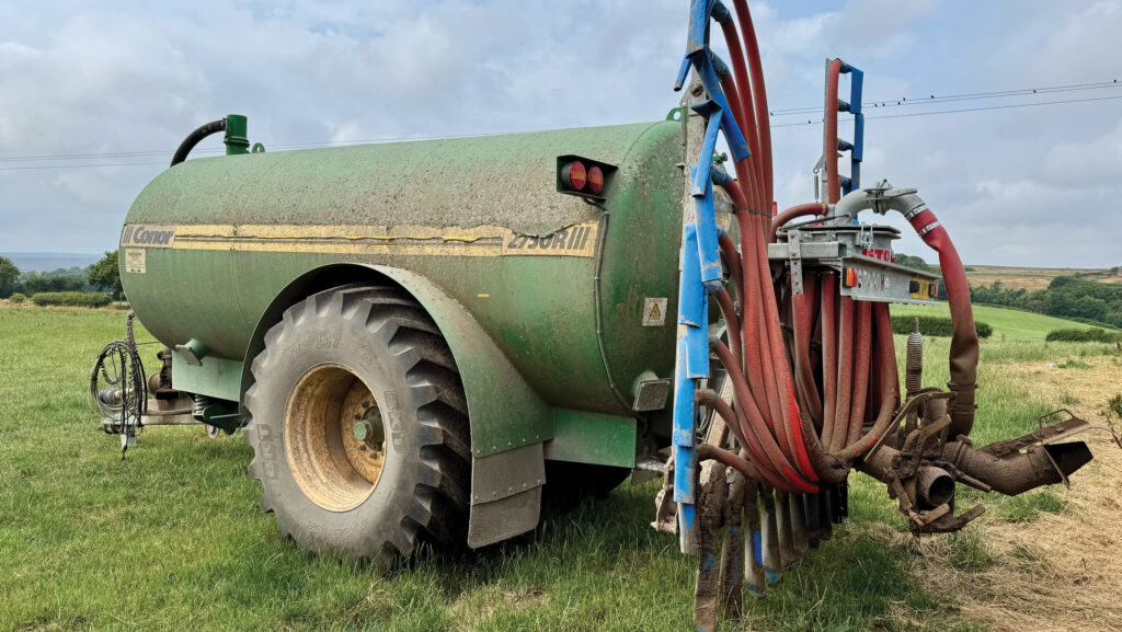 Conor 2750R tanker
