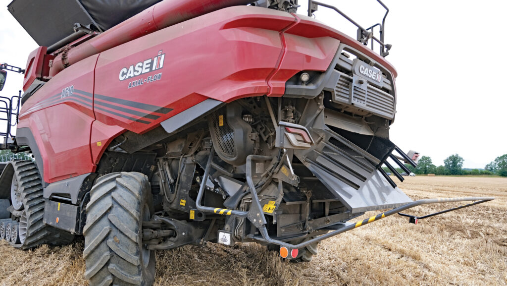 Case combine straw chopper and chaff spreader