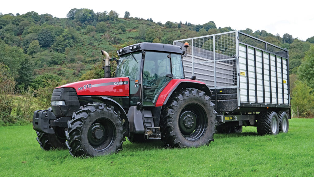 Case IH MX 110 tractor