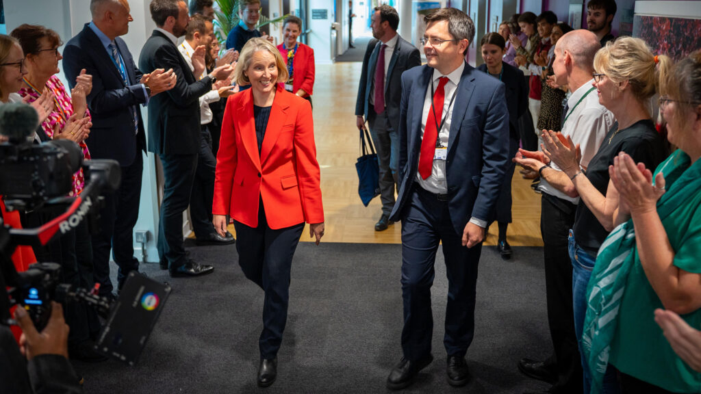 Emma Reynolds arrives at Defra © Sam Ross/Defra