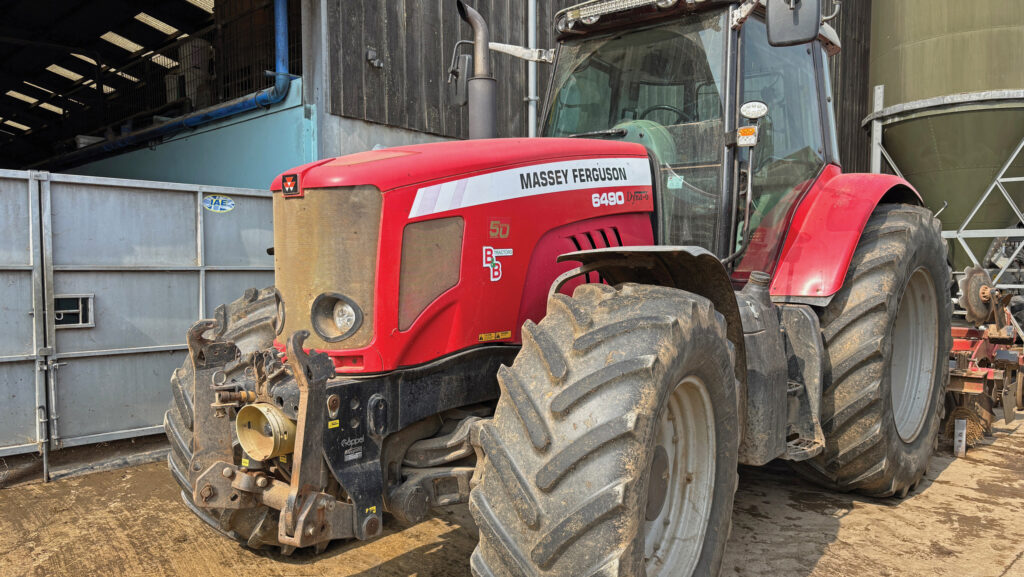 Massey Ferguson 6490