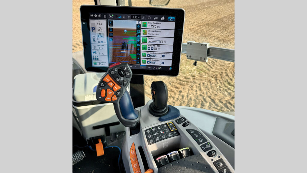 New Holland T7 cab