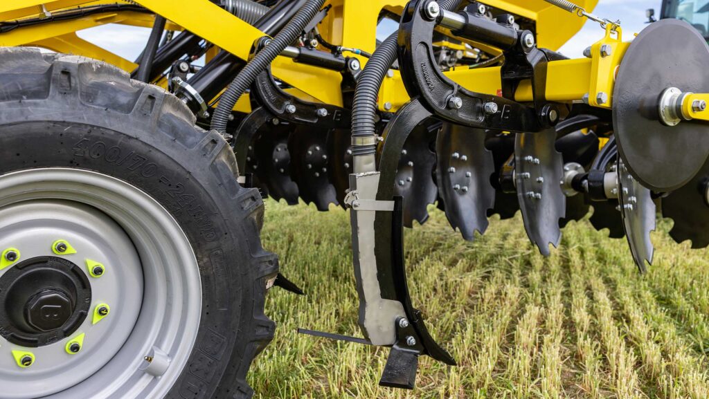 Bednar Actros drill/seeder