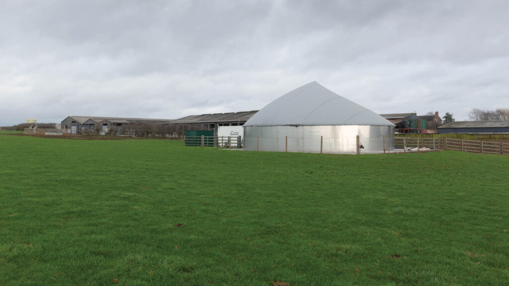 Anaerobic digestion plant on a dairy farm © Tim Scrivener