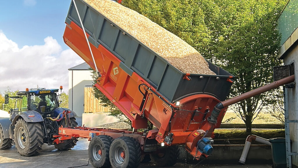 Gavin Winters’ woodchip blower trailer © Gavin Winters