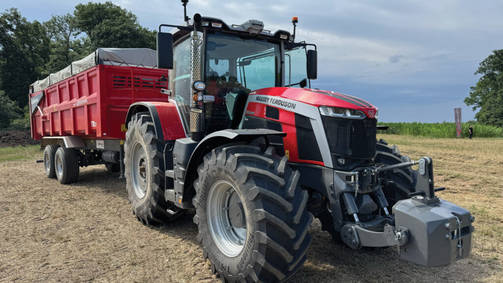 Massey Ferguson 8S Xtra tractor