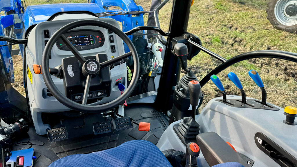 New Holland T5 cab interior