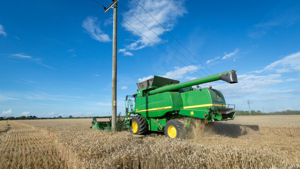 Young farmers front powerline safety campaign