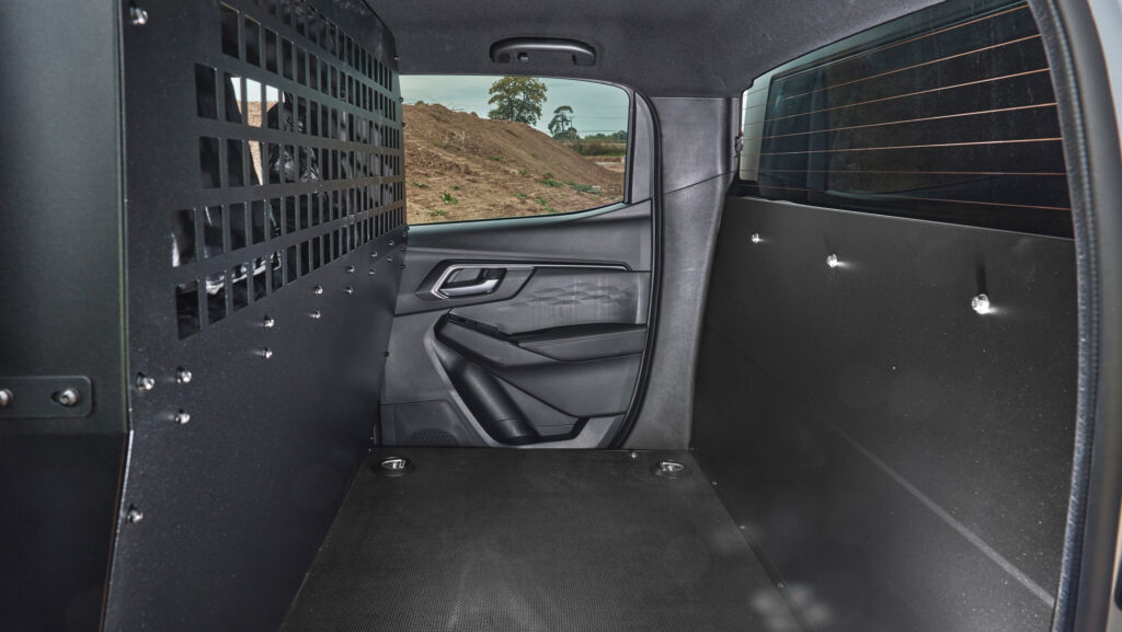 D-Max Commercial V-Cross pickup storage area