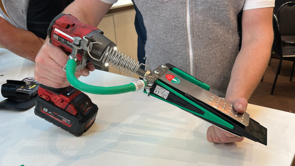 Bast-Ing drill-driven forestry kit