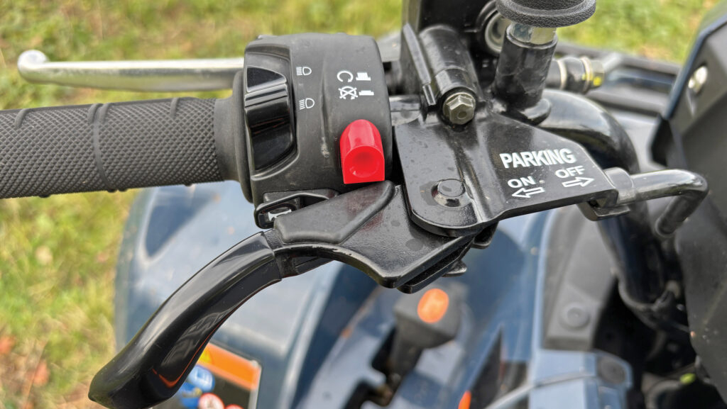 Handbrake lever on handlebars