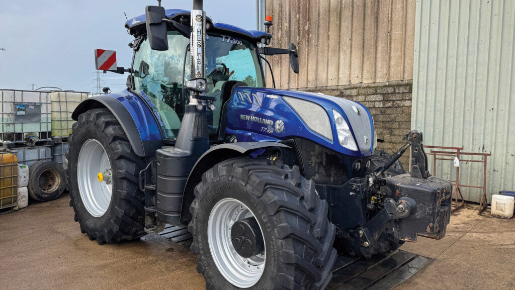 New Holland T7.300