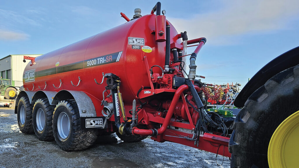 Hi-Spec 5000 TRI SR tanker © Hi-Spec