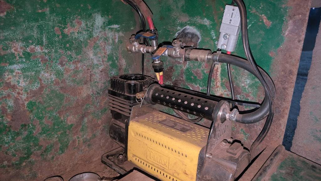 Richard Darling's trailer compressor