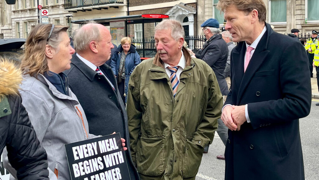 Farmer support for Reform UK jumps to 40%, FW poll shows