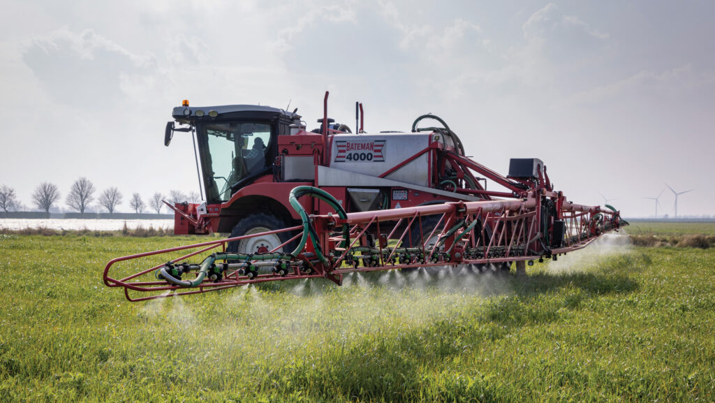 Destroying cover crop © GNP