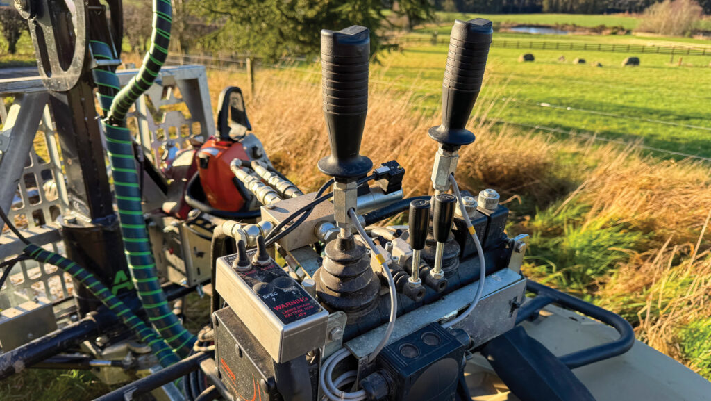 Crane controls on Avestavagnen Ranger Pro
