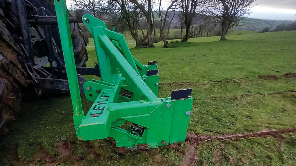 John Roberts sward lifter