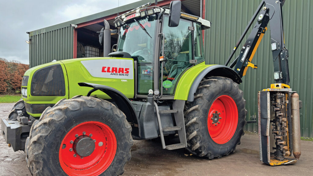 Claas 826